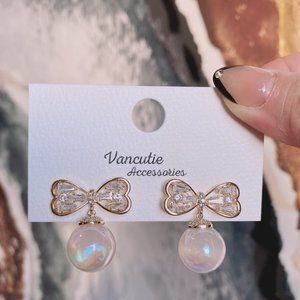 Mermaid Sheen Bling Bling Earrings